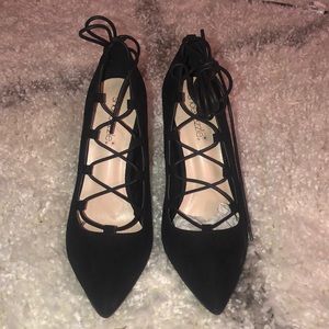 Black lace-up stilettos 🖤